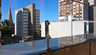 Torres em Aço Inox para Guarda Corpo: Segurança, Qualidade e Alta Resistência
